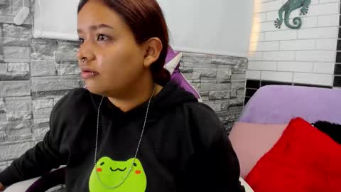 sienna_lux01 online show from February 28, 2026, 11:33 am