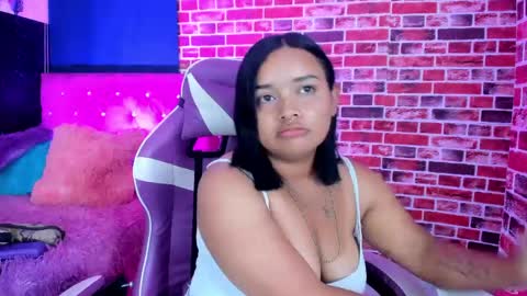 Snapshot of sienna_lux01 chatting on April 11, 2026, 2:38 am sienna_lux01 online show from April 11, 2026, 2:38 am