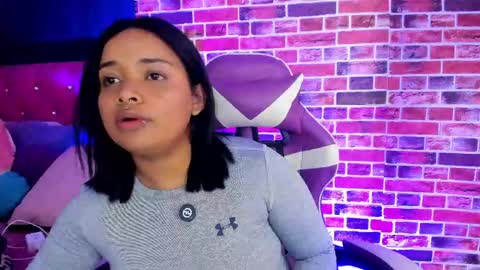 Snapshot of sienna_lux01 chatting on April 16, 2026, 2:34 am sienna_lux01 online show from April 16, 2026, 2:34 am