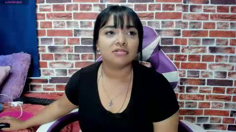 Snapshot of sienna_lux01 chatting on May 13, 2026, 2:31 am sienna_lux01 online show from May 13, 2026, 2:31 am
