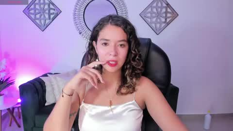 siiena online show from May 1, 2026, 10:42 am