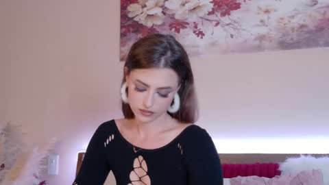 sienna_voss online show from June 8, 2026, 9:37 pm