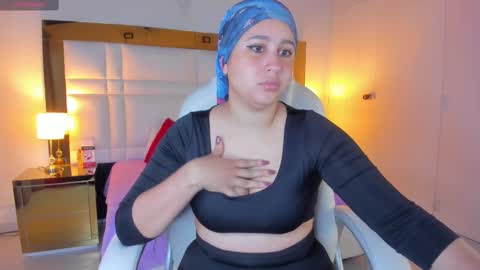 Snapshot of siennaa_rose chatting on October 2, 2025, 11:28 am Sienna online show from October 2, 2025, 11:28 am