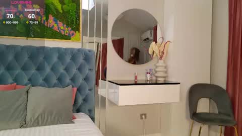 Sienna online show from June 11, 2026, 11:41 am