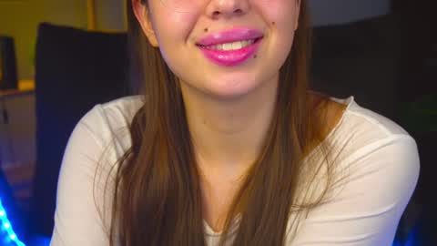 Snapshot of sierra_playa chatting on December 6, 2024, 4:58 am Siera online show from December 6, 2024, 4:58 am