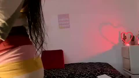 sierra_violet online show from February 18, 2025, 5:42 am
