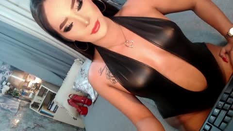 Sierrafina online show from May 4, 2026, 2:51 am