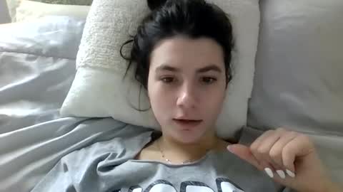 sierranovaa online show from February 10, 2026, 8:13 pm