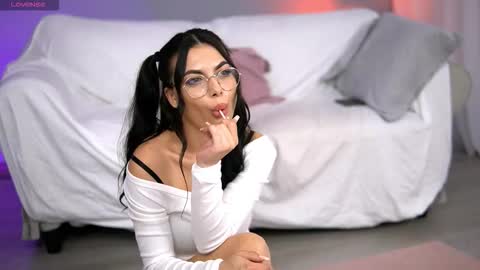 Snapshot of sierravyx chatting on September 24, 2025, 6:17 am Maria online show from September 24, 2025, 6:17 am
