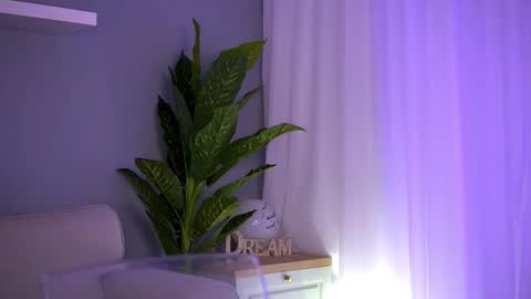 Snapshot of sierravyx chatting on November 7, 2025, 11:21 am Maria online show from November 7, 2025, 11:21 am