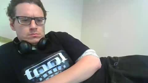 Snapshot of siiimonster chatting on October 14, 2025, 10:32 pm siiimonster online show from October 14, 2025, 10:32 pm