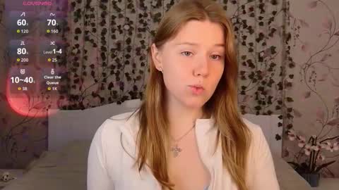 Snapshot of silent_princesses chatting on September 18, 2025, 4:36 am Chloe online show from September 18, 2025, 4:36 am