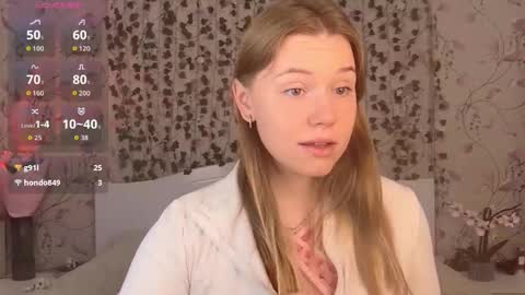 Snapshot of silent_princesses chatting on September 30, 2025, 5:01 am Chloe online show from September 30, 2025, 5:01 am