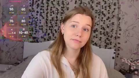 Snapshot of silent_princesses chatting on October 10, 2025, 5:50 am Chloe online show from October 10, 2025, 5:50 am