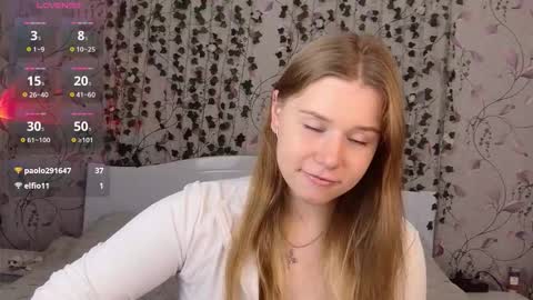 Snapshot of silent_princesses chatting on October 22, 2025, 5:08 am Chloe online show from October 22, 2025, 5:08 am