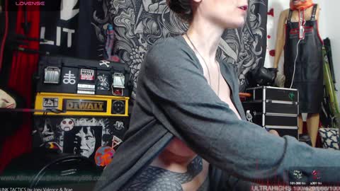 Allmylinkssilentmary666 online show from December 16, 2024, 5:59 am