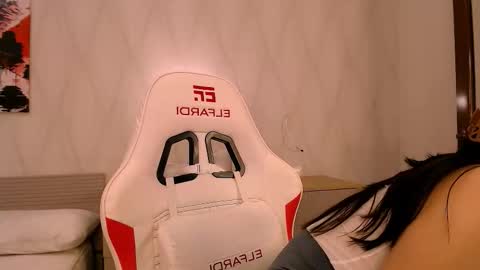 Snapshot of silk_ann chatting on November 1, 2025, 5:09 am silk_ann online show from November 1, 2025, 5:09 am