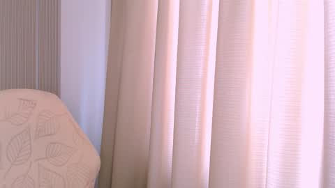 Snapshot of silk_ann chatting on March 24, 2026, 6:18 am silk_ann online show from March 24, 2026, 6:18 am