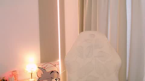 Snapshot of silk_ann chatting on April 8, 2026, 8:03 am silk_ann online show from April 8, 2026, 8:03 am