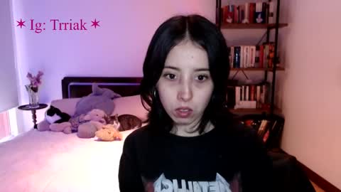 Snapshot of silkbite chatting on March 5, 2026, 9:44 pm silkbite online show from March 5, 2026, 9:44 pm