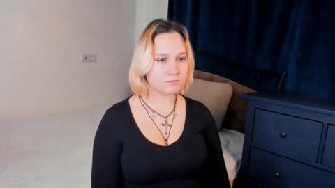 Eowyn online show from November 18, 2025, 8:08 am