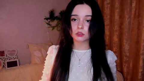 silkyaura online show from September 16, 2025, 8:54 pm