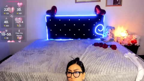 Snapshot of silver__love chatting on February 27, 2025, 12:43 am Silver online show from February 27, 2025, 12:43 am