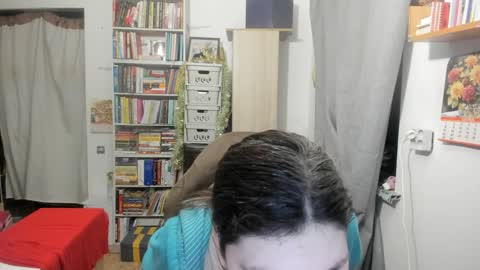 silvercaramel online show from September 28, 2025, 9:09 pm