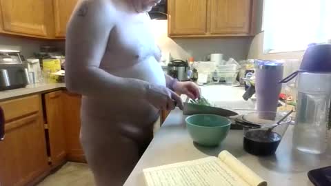 Snapshot of silverdragon70 chatting on October 30, 2025, 7:47 pm silverdragon70 online show from October 30, 2025, 7:47 pm