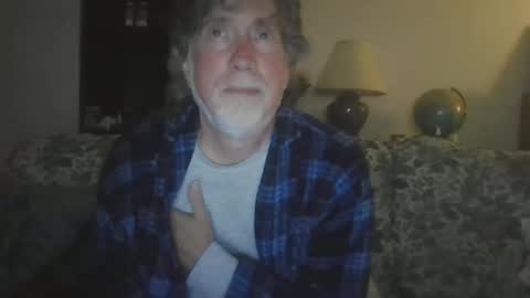 Snapshot of silverfunfox chatting on May 21, 2026, 1:45 am silverfunfox online show from May 21, 2026, 1:45 am