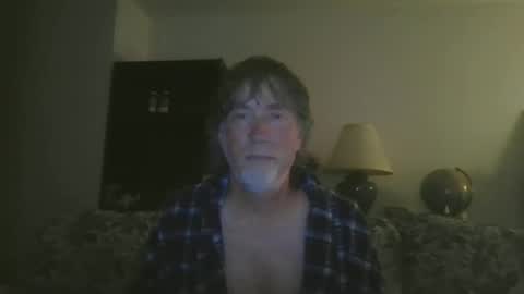 Snapshot of silverfunfox chatting on June 5, 2026, 3:35 am silverfunfox online show from June 5, 2026, 3:35 am