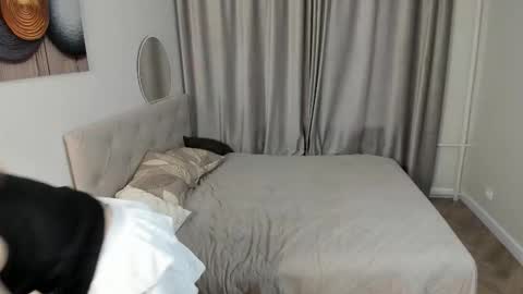 Engel online show from December 21, 2025, 11:06 am