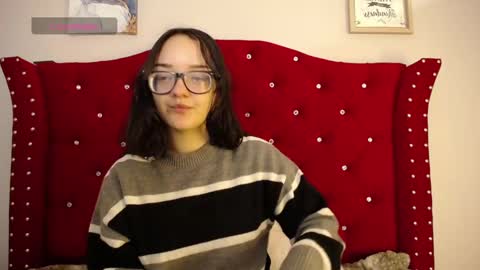 silvia_ls online show from December 18, 2024, 10:02 pm