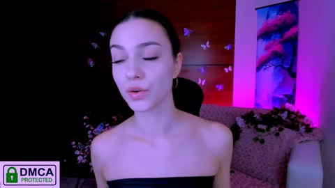 Silvia nude in pvt  online show from December 24, 2024, 9:44 pm