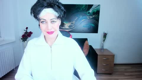 Snapshot of silvia_wallec chatting on March 9, 2026, 6:45 pm Silvia Wallec online show from March 9, 2026, 6:45 pm