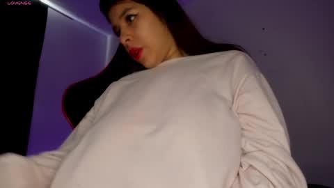 silvia online show from May 6, 2026, 3:39 pm