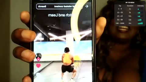 Snapshot of siminfox chatting on May 19, 2026, 1:56 am Simin Fox online show from May 19, 2026, 1:56 am