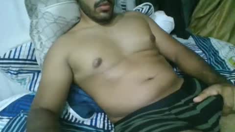 simio11 online show from December 28, 2024, 2:33 am