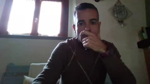 Snapshot of simmeturbate chatting on February 17, 2025, 1:21 pm Italiandaddyitalydickassbottomassholecomshowmasturbatenudeboyitalyatleticcutemuscolarhardcockdickboy online show from February 17, 2025, 1:21 pm