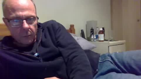 Snapshot of simon56691 chatting on September 27, 2025, 6:13 pm simon56691 online show from September 27, 2025, 6:13 pm