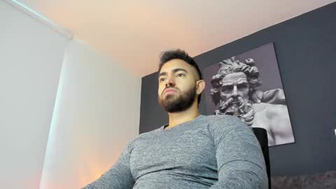 simon_leon01 online show from December 12, 2024, 11:29 am