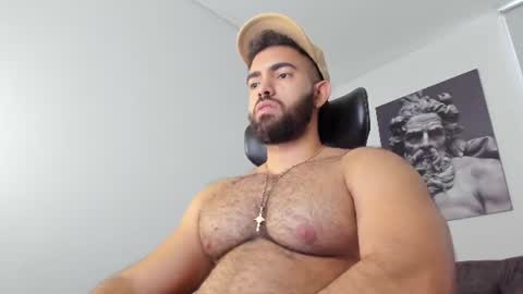 simon_leon01 online show from June 25, 2026, 10:58 pm