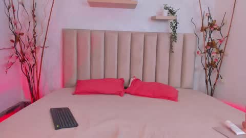 simona_brooke online show from October 1, 2025, 8:48 pm