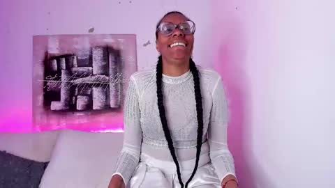 simona_brooke online show from October 31, 2025, 8:10 pm