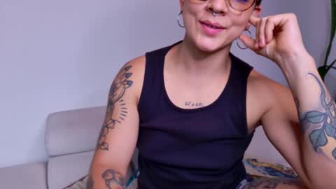 Sim. online show from September 13, 2025, 9:47 pm