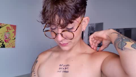 Sim. online show from September 16, 2025, 2:29 pm