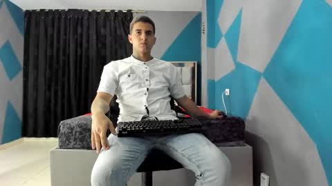 SIMON KELER online show from December 3, 2024, 8:05 am