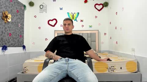 SIMON KELER online show from September 14, 2025, 1:05 am