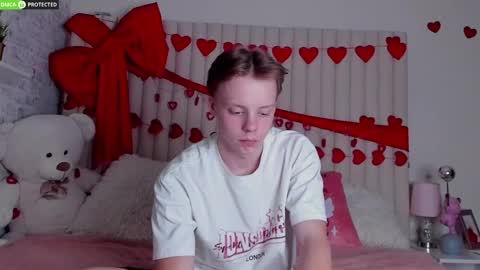 Snapshot of simonwarner chatting on February 21, 2026, 6:31 pm Simon online show from February 21, 2026, 6:31 pm