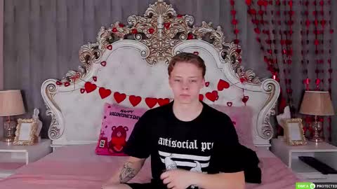 Snapshot of simonwarner chatting on February 24, 2026, 8:45 am Simon online show from February 24, 2026, 8:45 am